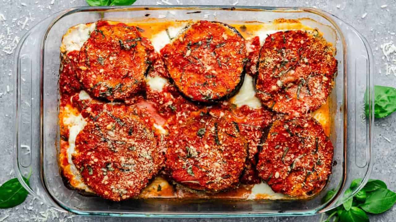 Easy Baked Eggplant Parmesan: A Family Favorite, No Frying Needed!